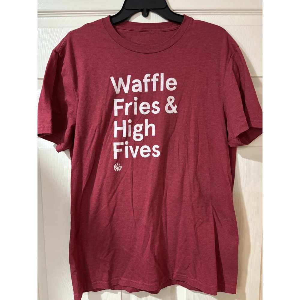Chick Fil A Men's Medium Employee Scholarship Recognition T Shirt